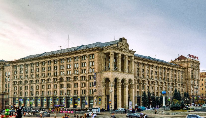 Обвал Головпоштамта: 30 років трагедії Обвал Головпоштамта: 30 років трагедії