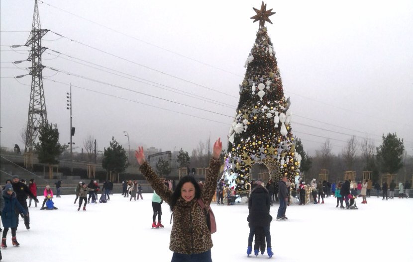 Roshen Winter Village: каток, фудкорты и селфи-елка Roshen Winter Village: каток, фудкорты и селфи-елка