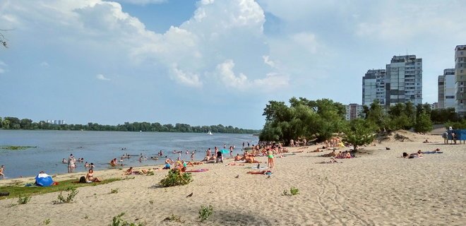 Засмаглі та захищені у місті: 5 засобів для літа Засмаглі та захищені у місті: 5 засобів для літа
