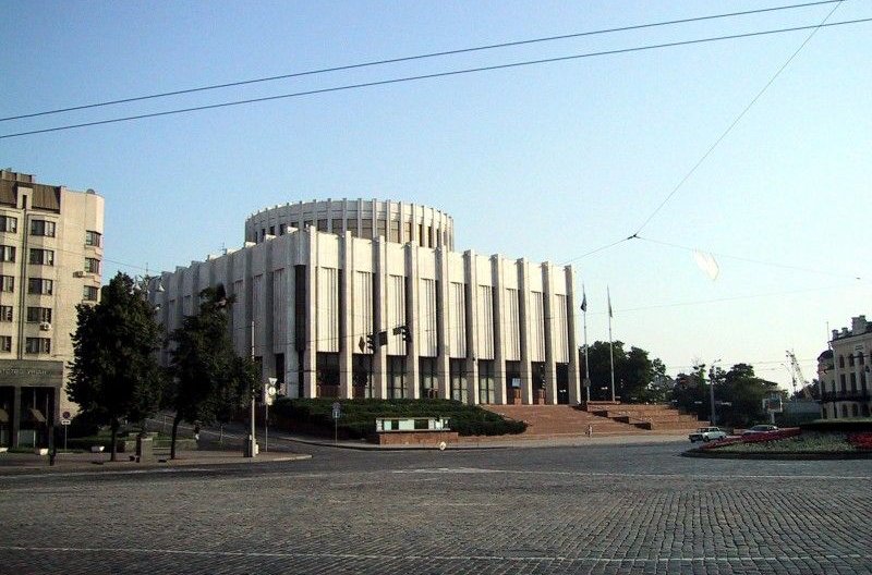 С мрамором, медом и офисом президента: 12 фактов про Украинский дом С мрамором, медом и офисом президента: 12 фактов про Украинский дом