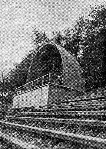 Раковина для оркестра на стадионе. 1933