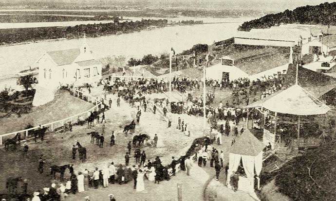 Общий вид конской выставки в Киеве. 1913