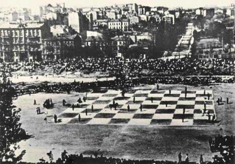 «Живые шахматы» на Красном стадионе, 1925 г.